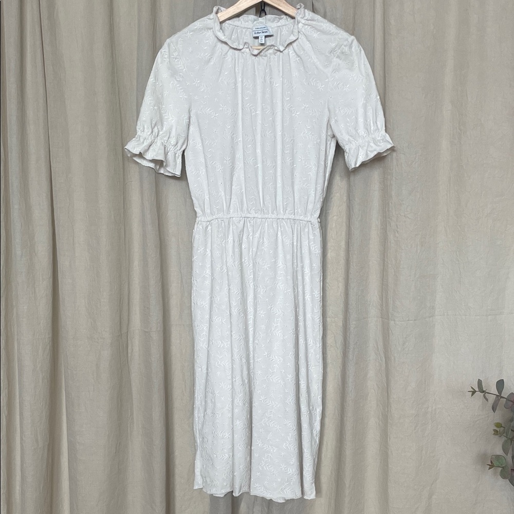 Elegant White Midi Dress